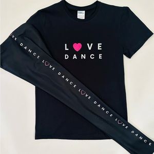 ⭐️HP⭐️ Love Dance Tee & Legging Large